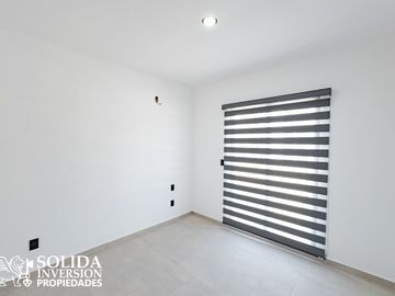 CASA DE 5 RECÁMARAS FRENTE A NUEVO VALLARTA FLAMINGOS - ENTREGA INMEDIATA