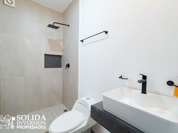 CASA DE 5 RECÁMARAS FRENTE A NUEVO VALLARTA FLAMINGOS - ENTREGA INMEDIATA