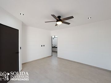 CASA DE 5 RECÁMARAS FRENTE A NUEVO VALLARTA FLAMINGOS - ENTREGA INMEDIATA