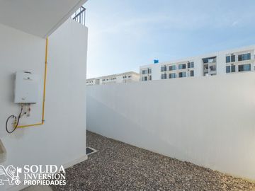 CASA DE 5 RECÁMARAS FRENTE A NUEVO VALLARTA FLAMINGOS - ENTREGA INMEDIATA