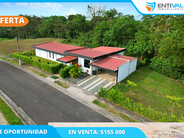 VENDO CASA MODERNA en Urbanización Privada La Toscana, en Santo Domingo