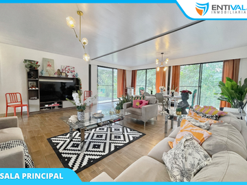 VENDO CASA MODERNA en Urbanización Privada La Toscana, en Santo Domingo