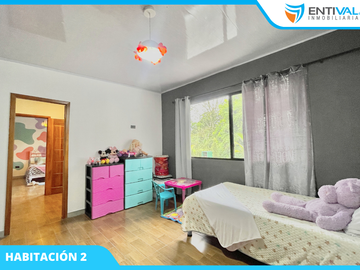 VENDO CASA MODERNA en Urbanización Privada La Toscana, en Santo Domingo