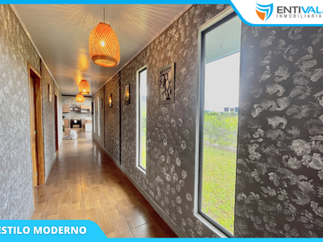 VENDO CASA MODERNA en Urbanización Privada La Toscana, en Santo Domingo