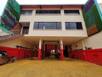 VENTA  CASA COMERCIAL EN SANGOLQUI