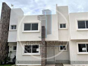 CASA EN VENTA EN FRACCIONAMIENTO BOSQUES DE SAN JUAN