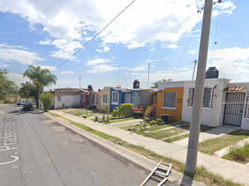 CASA POR ESCRITURAR EN PRADERA ZAPOPAN, LAS PRADERAS TESISTAN , ZAPOPAN , JALISCO.
