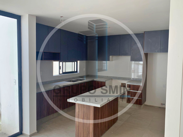 CASA EN VENTA EN PRIVADA BUGAMBILIAS SAN JUAN DEL RÍO