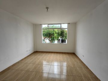 Alquilo Casa En Urb Santa Rosa Del Palmar, Ideal Para Oficinas, Empresas