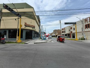 Alquilo Casa En Urb Santa Rosa Del Palmar, Ideal Para Oficinas, Empresas