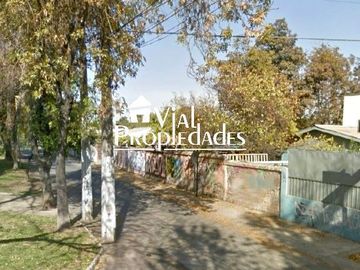 CASA CON AMPLIO TERRENO Y EXCELENTE UBICACIÓN. IDEAL  PARA REMODELAR