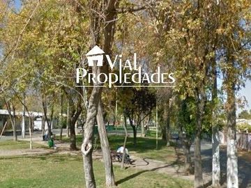 CASA CON AMPLIO TERRENO Y EXCELENTE UBICACIÓN. IDEAL  PARA REMODELAR