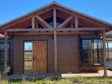 Hermosa casa en parcela a 7Km de Parral