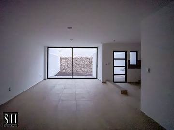 CASA EN VENTA CONDOMINIO EL CONDADO, T: 178 M2 C: 175 M2, 3 REC. 2.5 BAÑOS, NUEVA