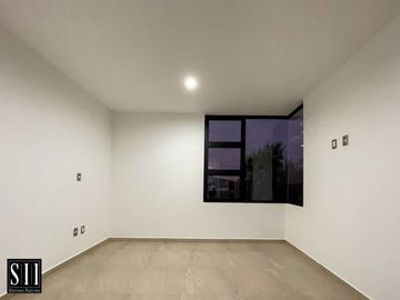 CASA EN VENTA CONDOMINIO EL CONDADO, T: 178 M2 C: 175 M2, 3 REC. 2.5 BAÑOS, NUEVA