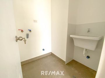 Departamento Flat En Venta De Estreno En Surquillo 84.22M2