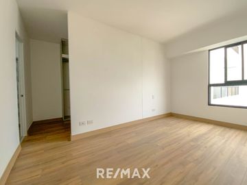 Departamento Flat En Venta De Estreno En Surquillo 84.22M2