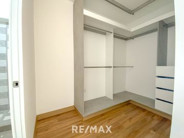 Departamento Flat En Venta De Estreno En Surquillo 84.22M2