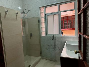 Venta departamento Art-déco de 117m2, 2 recámaras, 2 patios, en colonia Narvarte Pte.
