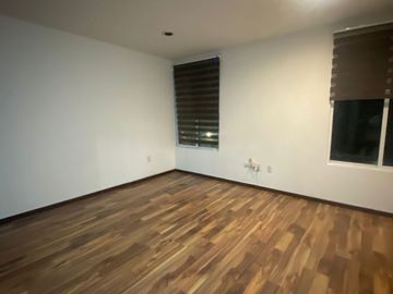 CASA EN RENTA EN LOMAS
