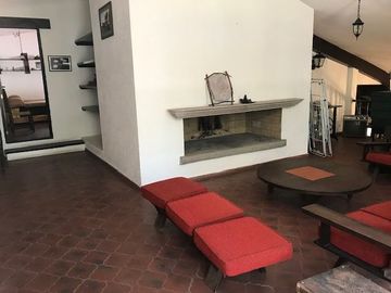 Bosques de Cuauhyocan, casa en terreno de 3800 m2