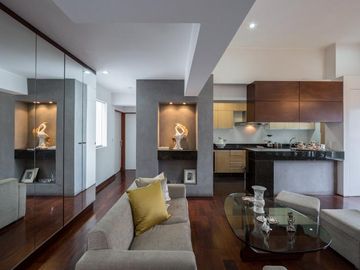 VENTA PENTHOUSE EN SAN ISIDRO CERCA AL GOLF.NEGOCIABLE!!!!