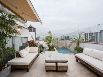 VENTA PENTHOUSE EN SAN ISIDRO CERCA AL GOLF.NEGOCIABLE!!!!