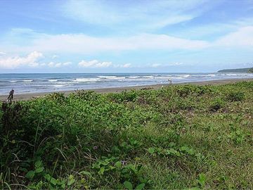 8,314 m2 / 2.05 Acres Sunset Golden Beachfront