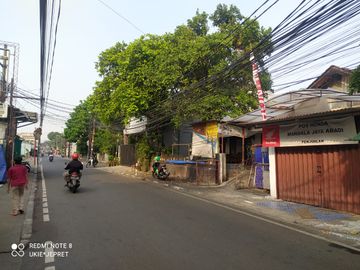 Cocok Ruko Kos Kosan, Rumah Lama Super Strategis di Pinggir Jalan Raya Tegal Parang