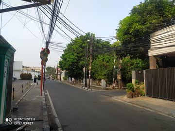 Cocok Ruko Kos Kosan, Rumah Lama Super Strategis di Pinggir Jalan Raya Tegal Parang