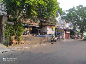Cocok Ruko Kos Kosan, Rumah Lama Super Strategis di Pinggir Jalan Raya Tegal Parang