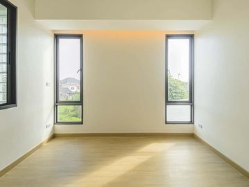 Newly built single house, modern minimalist style, 3 bedrooms, Tha Wang Tan area, spacious area, modern design, near Chiang Mai city, near Big C, near