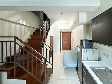 Fully Furnished Loft Type Condo for Sale in Eton Parkview Greenbelt, Mandaluyong