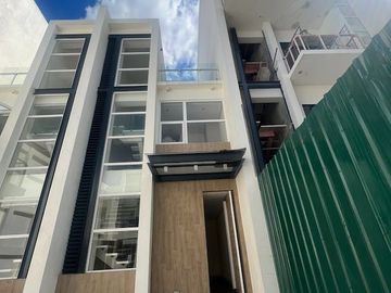 🏡 FOR SALE 📍 M Residences New Manila, Brgy. Immaculate Concepcion, Quezon City