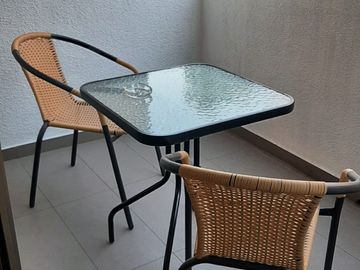 vendo depto amoblado de un dormitorio con estacionamiento y bodega