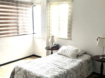 Hermosa casa con piscina y suite, ciudadela Santa Cecilia, Los Ceibos