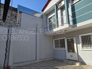 Vendo Casa Ciudadela Guayacanes Moderna 2 Plantas en Sector Cerrado