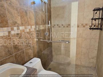 Vendo Casa Ciudadela Guayacanes Moderna 2 Plantas en Sector Cerrado