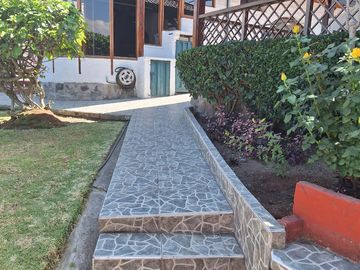 CASA EN VENTA VALLE DE LOS CHILLOS ILALO VIA AL TINGO QUITO ECUADOR