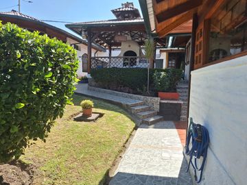 CASA EN VENTA VALLE DE LOS CHILLOS ILALO VIA AL TINGO QUITO ECUADOR
