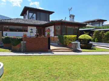 CASA EN VENTA VALLE DE LOS CHILLOS ILALO VIA AL TINGO QUITO ECUADOR