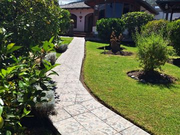 CASA EN VENTA VALLE DE LOS CHILLOS ILALO VIA AL TINGO QUITO ECUADOR