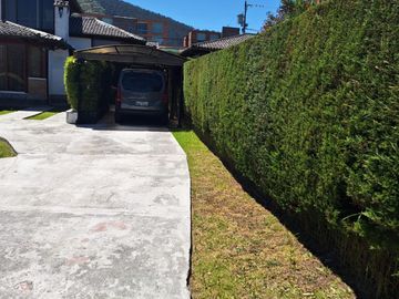 CASA EN VENTA VALLE DE LOS CHILLOS ILALO VIA AL TINGO QUITO ECUADOR