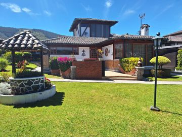 CASA EN VENTA VALLE DE LOS CHILLOS ILALO VIA AL TINGO QUITO ECUADOR