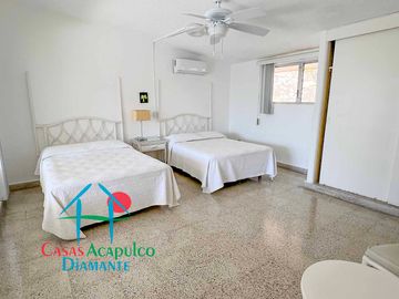 Casa en renta mensual y vacacional con terraza y alberca privada