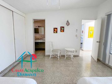 Casa en renta mensual y vacacional con terraza y alberca privada