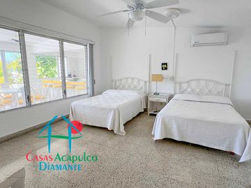 Casa en renta mensual y vacacional con terraza y alberca privada