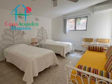 Casa en renta mensual y vacacional con terraza y alberca privada