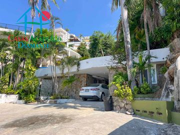 Casa en renta mensual y vacacional con terraza y alberca privada