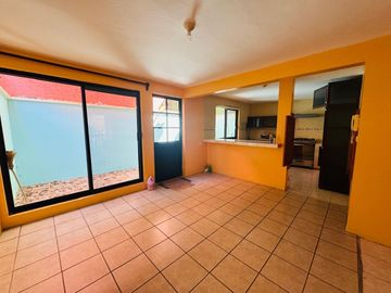 CASA EN VENTA TRES RECAMARAS FRACC COAPEXPAN XALAPA